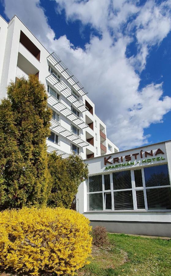 Hotel Kristina Dubnica nad Váhom Zewnętrze zdjęcie